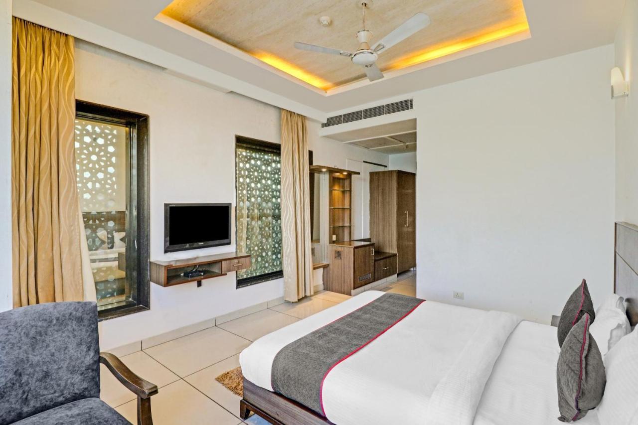 Hotel Oyo Townhouse 484 Sanskriti Dillí Exteriér fotografie