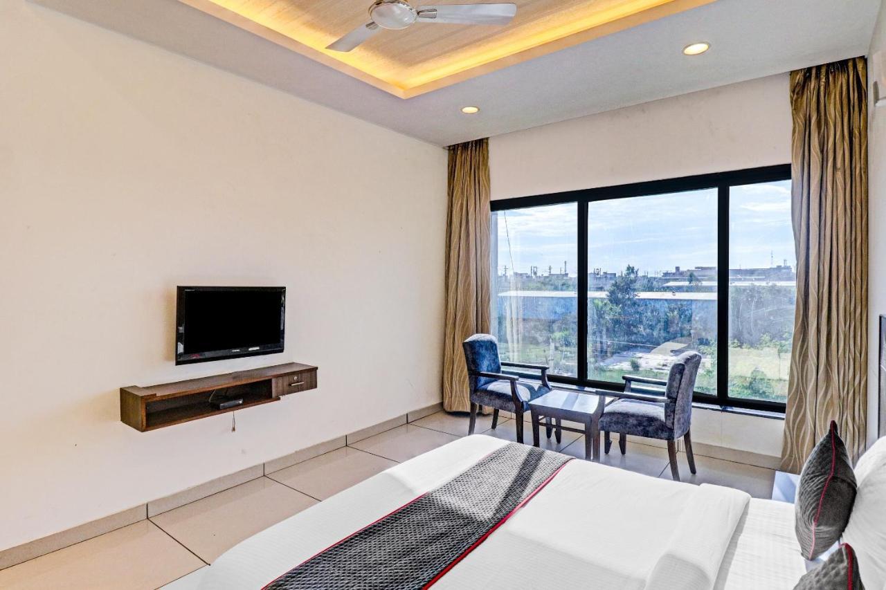 Hotel Oyo Townhouse 484 Sanskriti Dillí Exteriér fotografie